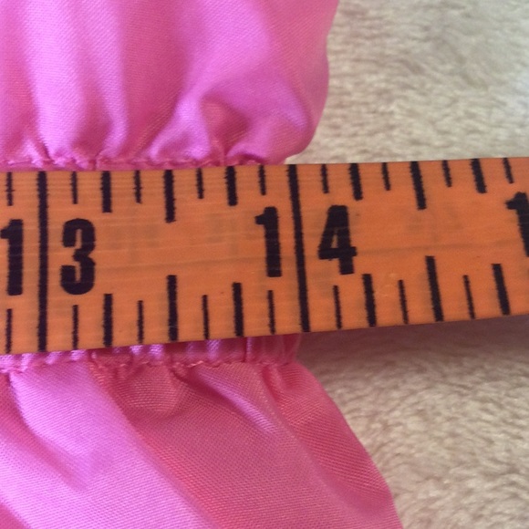 🌼 Barbie Pink GYMBOREE 🌼 Pink Puffer Vest  w/ pockets &  zipper - Picture 4 of 8